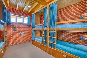 Sagres Sun Stay - Surf Camp & Hostel