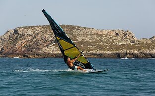 Sagres Sun Stay - Surf Camp & Hostel