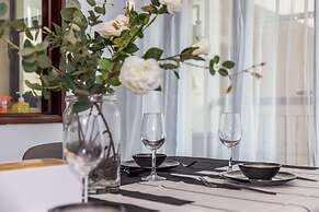 Locals Boutique Apartment Huafa Plaza 35