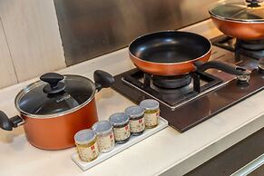 Locals Boutique Apartment Huafa Plaza 35