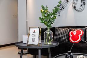 Locals Boutique Apartment Huafa Plaza 35