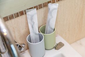 Locals Boutique Apartment Huafa Plaza 35