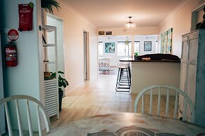 Yeppoon Beachhouse - Hostel