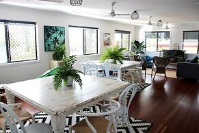 Yeppoon Beachhouse - Hostel