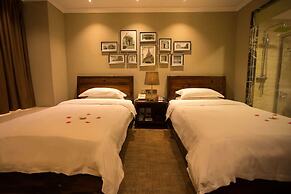 Century Boutique Hotel