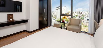 Golden Line Danang Hotel