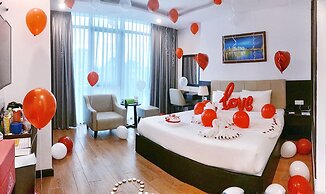 Golden Line Danang Hotel