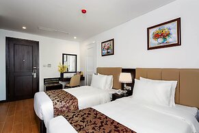 Golden Line Danang Hotel