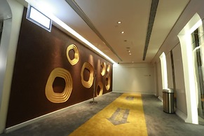 Guangzhou Planet Hotel