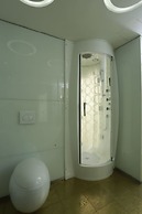 Guangzhou Planet Hotel