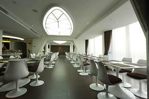 Guangzhou Planet Hotel