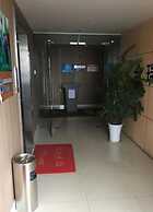 Quanrui Business Hotel