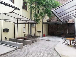 Lorf Hostel&Coffee