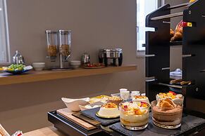 Charme Simon Bolivar