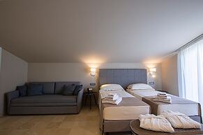 Charme Simon Bolivar