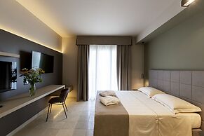 Charme Simon Bolivar