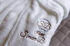 Charme Simon Bolivar