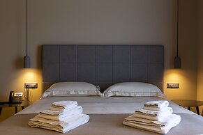 Charme Simon Bolivar