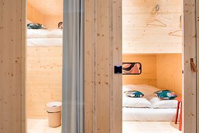 The Green Elephant Hostel & Spa