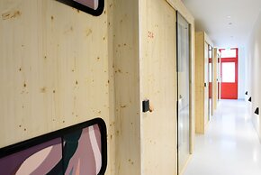 The Green Elephant Hostel & Spa