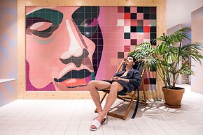 The Green Elephant Hostel & Spa