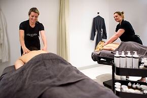 The Green Elephant Hostel & Spa