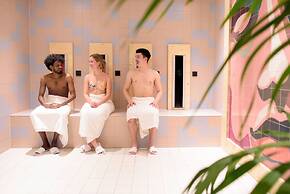 The Green Elephant Hostel & Spa