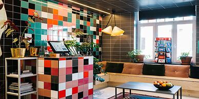 The Green Elephant Hostel & Spa