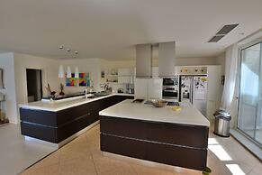 Super 3 Bedroom Villa With Amazing Ocean Views