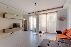 Modern Apartment in the Heart of St Julian's