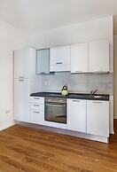 Modern Sea-view Apartment in a Prime Location