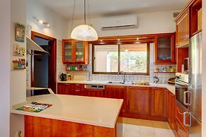 Superlative 4 Bedroom Villa With Private Pool