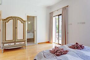 Superlative 4 Bedroom Villa With Private Pool