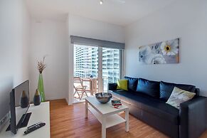 Modern Apartment With Stunning Seaviews