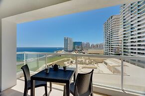 Modern Apartment With Stunning Seaviews