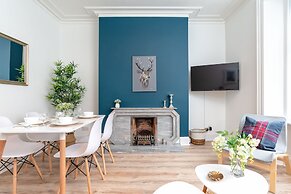 West Mount Apartment