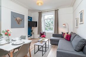 West Mount Apartment