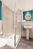 West Mount Apartment