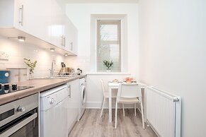 West Mount Apartment