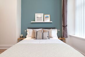 West Mount Apartment