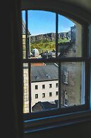 MONO Suites Old Town