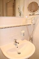 HOTEL RIESENJunior by Trip Inn