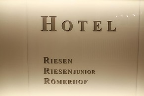 HOTEL RIESENJunior by Trip Inn