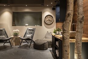 X Alp Hotel