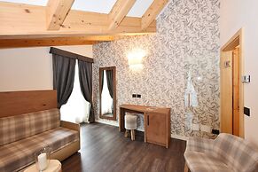 X Alp Hotel