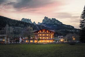 X Alp Hotel