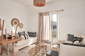 Volcano Luxury Suites Milos - Adults Only