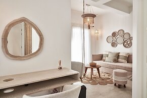 Volcano Luxury Suites Milos - Adults Only