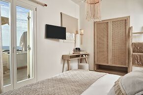 Volcano Luxury Suites Milos - Adults Only