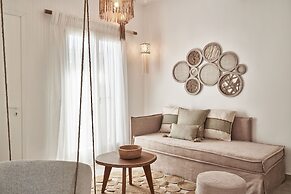 Volcano Luxury Suites Milos - Adults Only